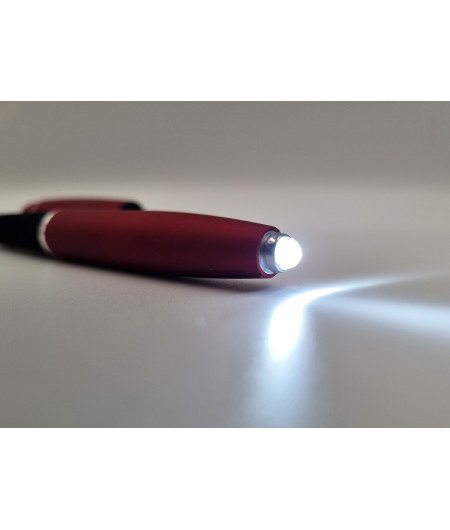 Stylo lampe pour visionner le point d'impact pare-brise chez FERLOR-FIXOUTIL